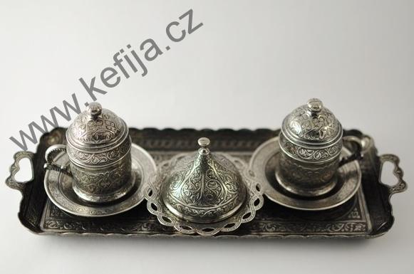 Rytinami zdobená sada ve stříbrné barvě, typ II, cukřenka s tvarovaným okrajem