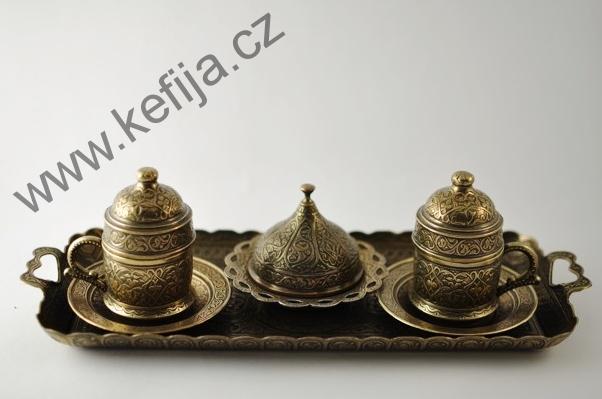 Rytinami zdobená sada v barvě mosazi - cukřenka s tvarovanými okraji