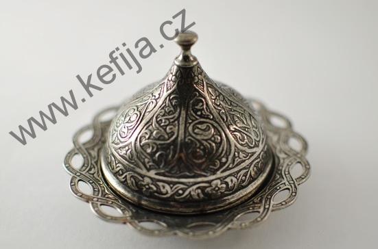 Rytinami zdobená sada ve stříbrné barvě, typ II, cukřenka s tvarovaným okrajem