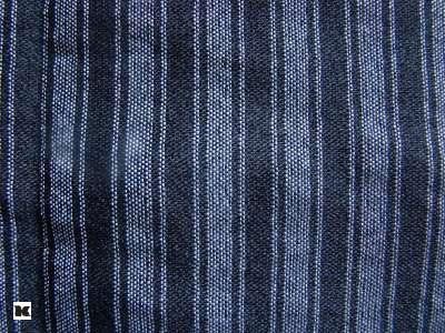 Malý černobílý šátek